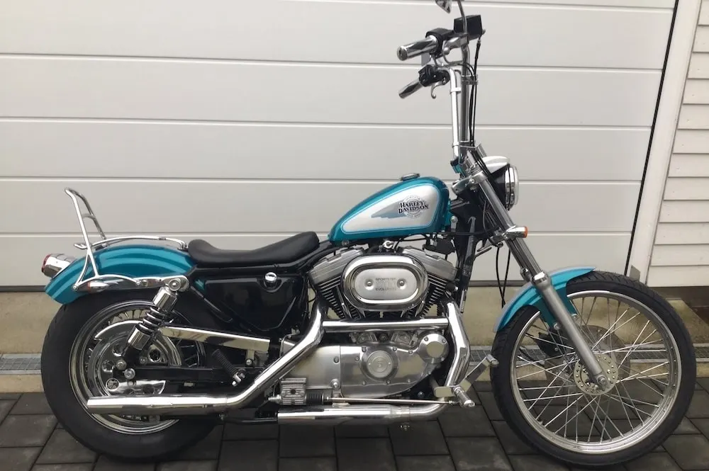 Harley-Davidson Sportster in Petrol